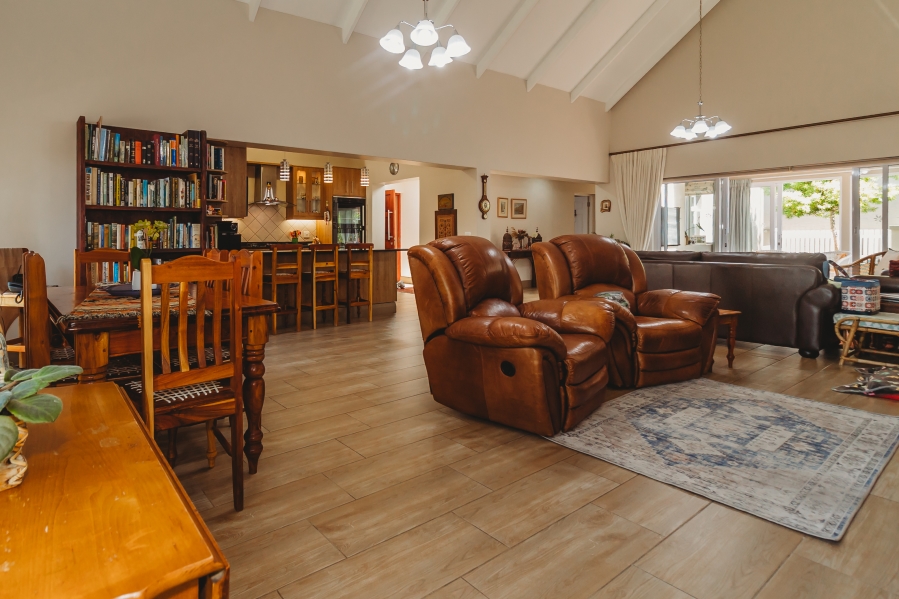 3 Bedroom Property for Sale in Kraaibosch Country Estate Western Cape